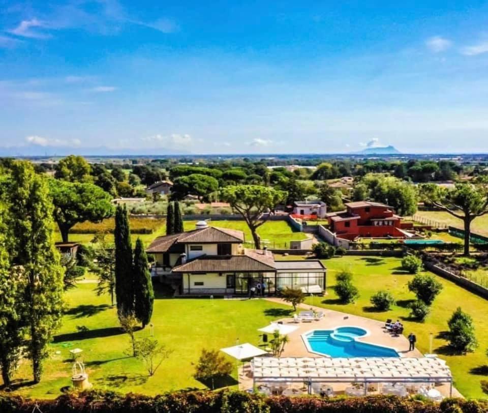 Peperosa B&B And Events Nettuno Exterior photo